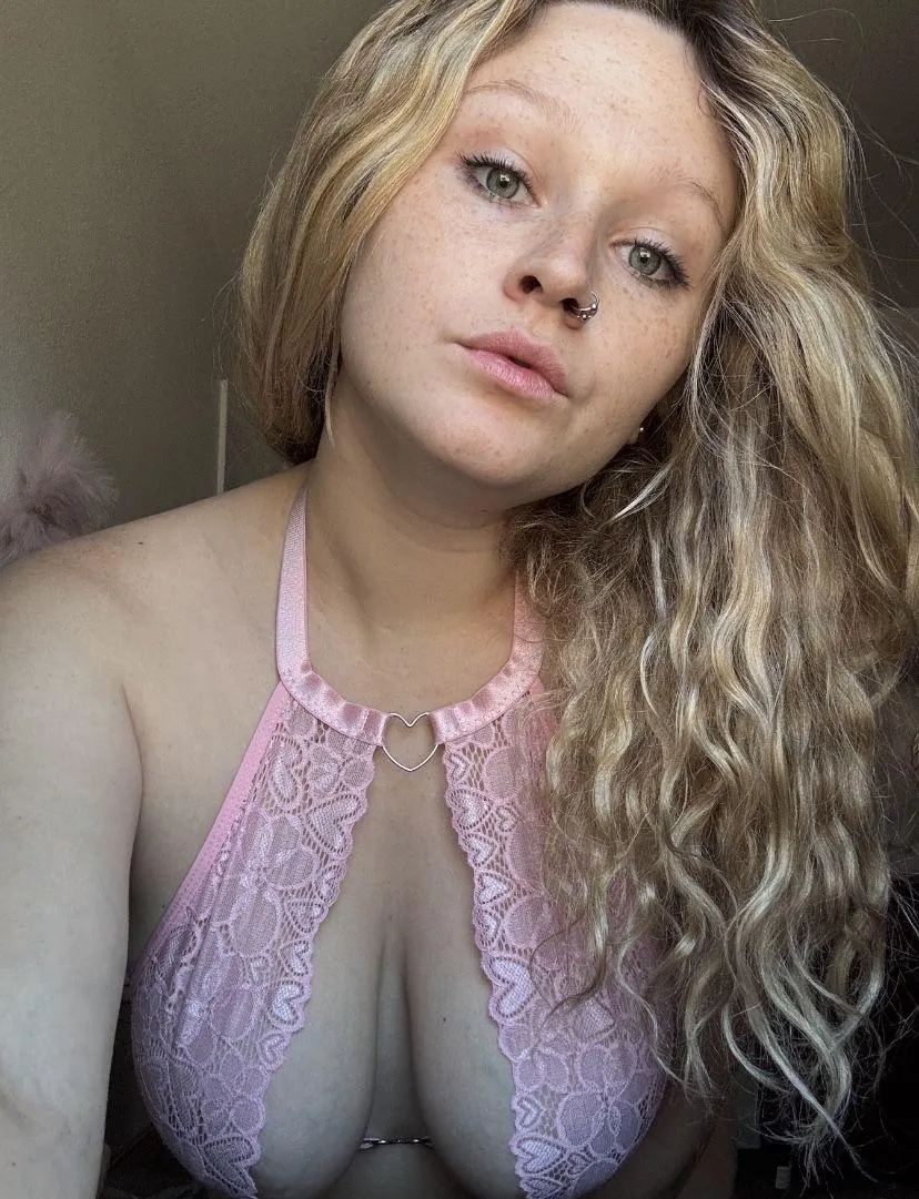 what would you do if i bent over mid livestream