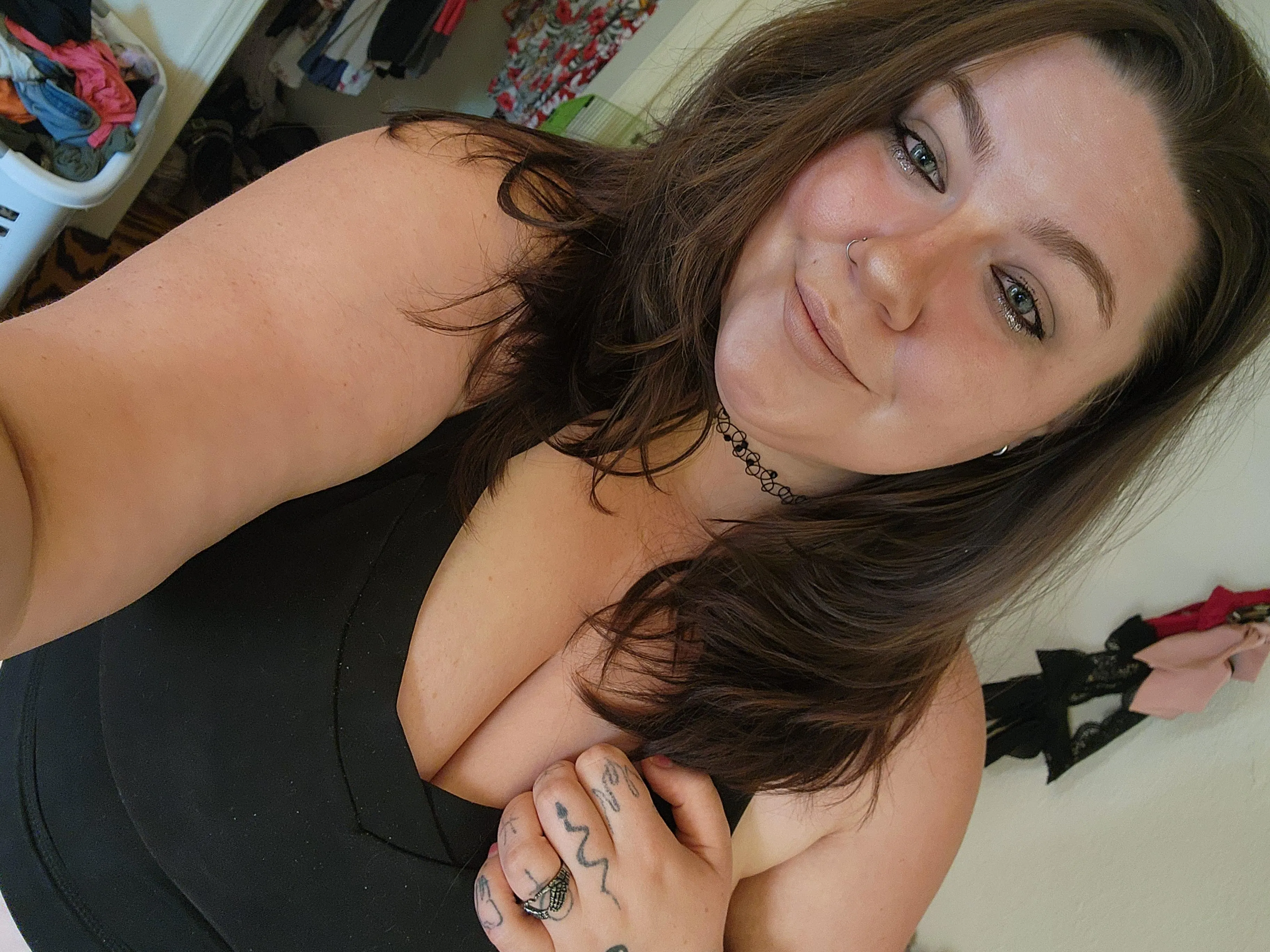 Distract me from life atm please