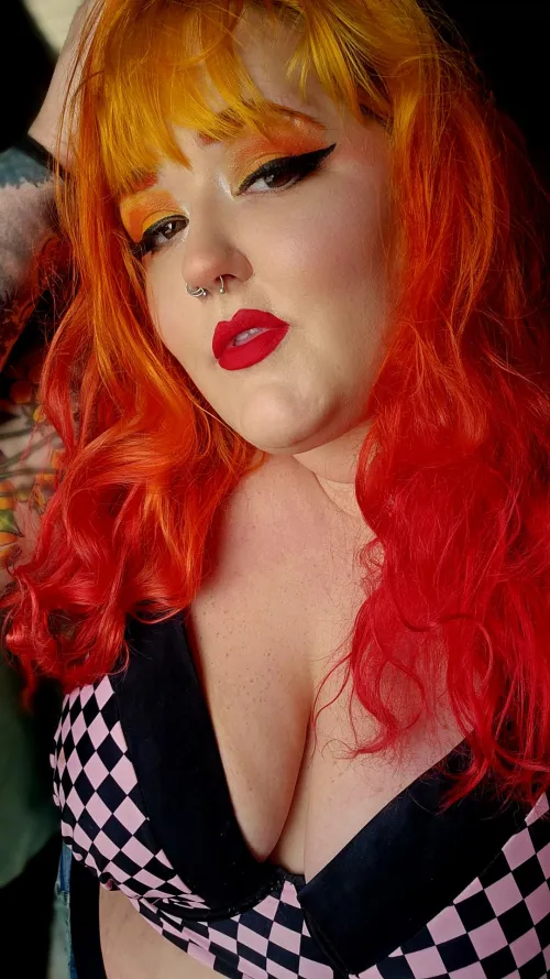 Matching hair and makeup 🔥