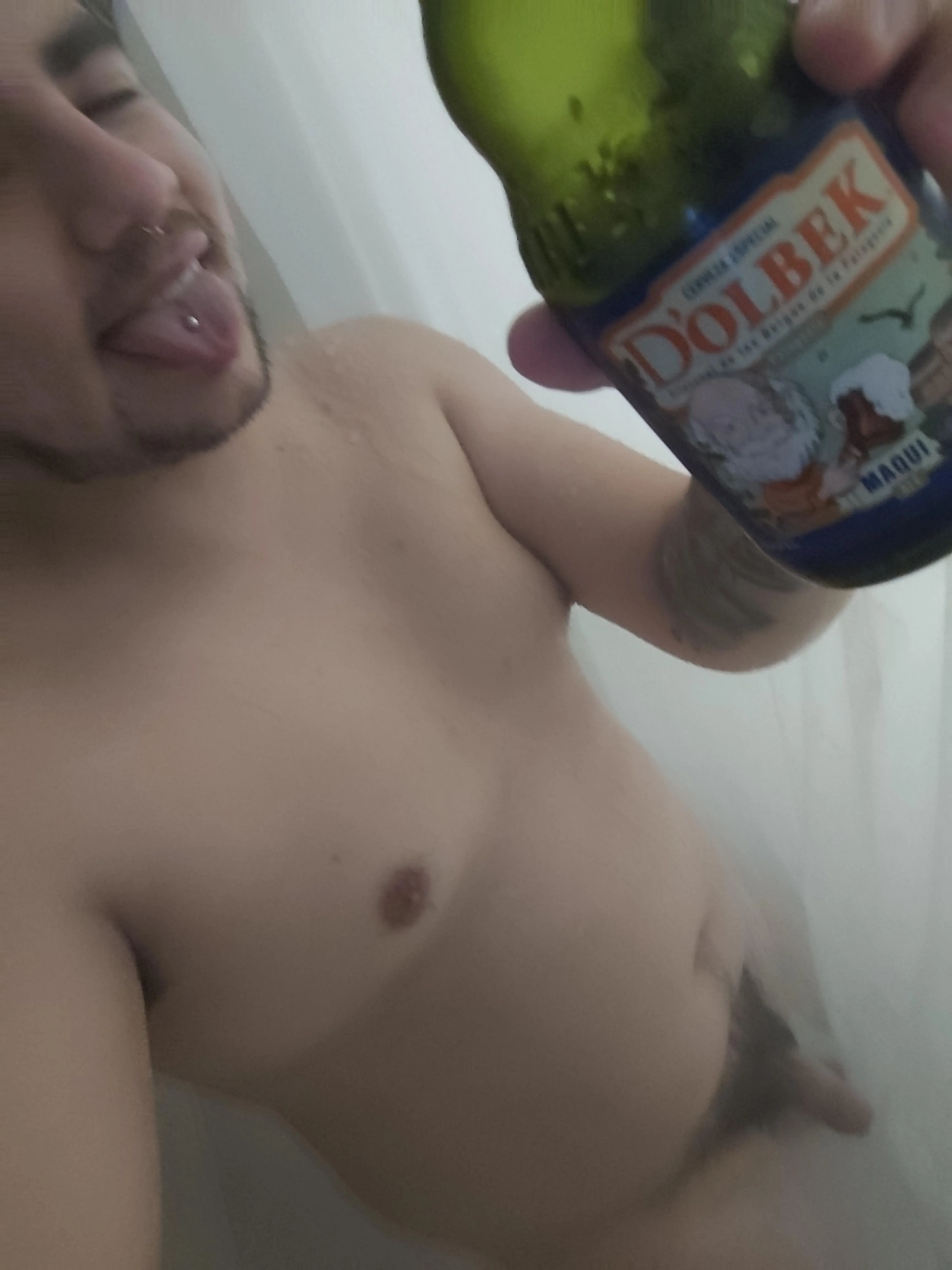 Hot shower and a refreshing D'olbek Maqui Ale after a hard work's day