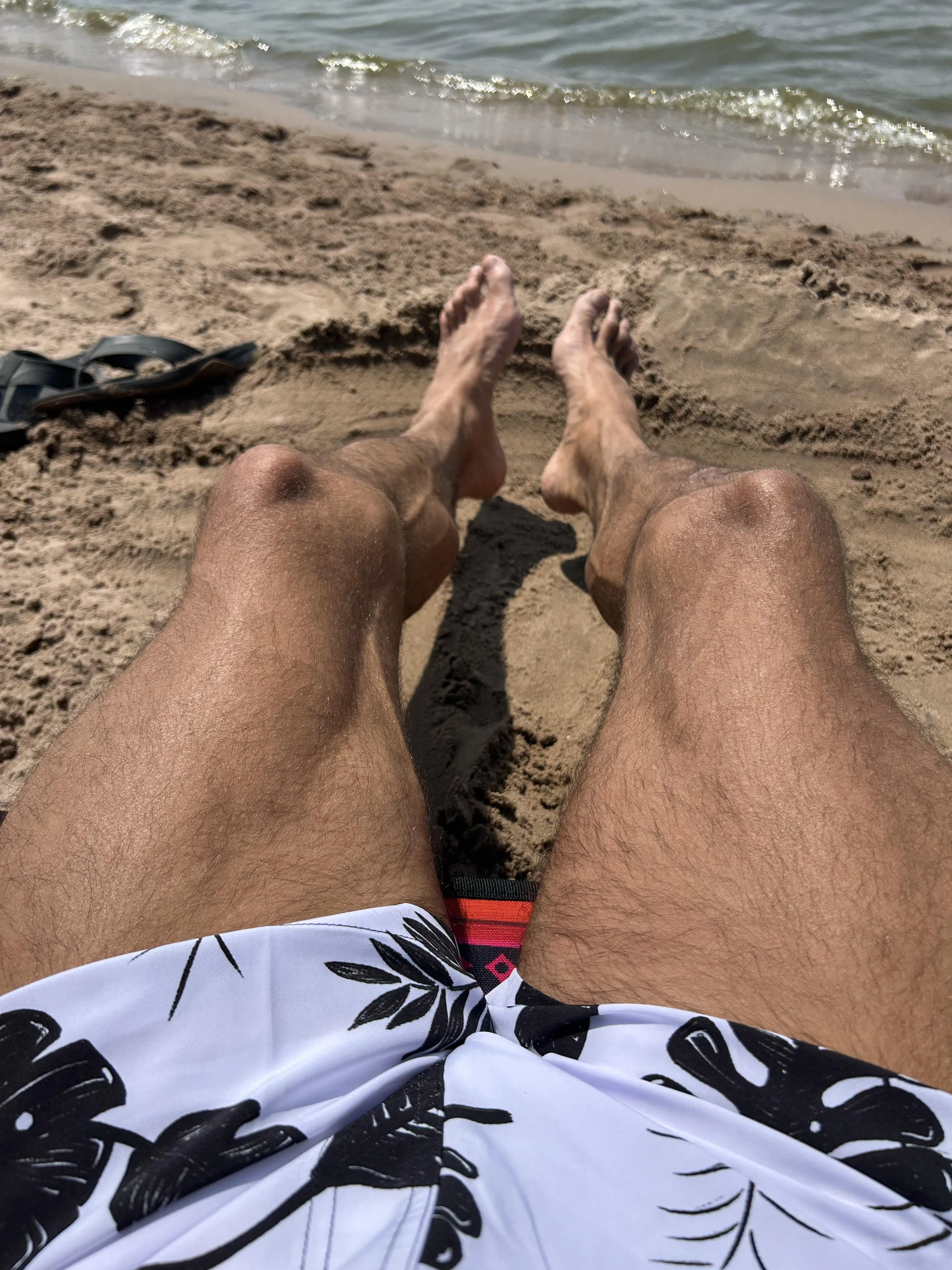 Who’s rubbing the lotion on