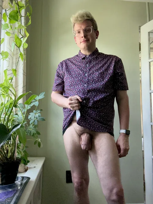 You don’t need a Master Ball to get this close. Just curiosity… and a few gentle taps.