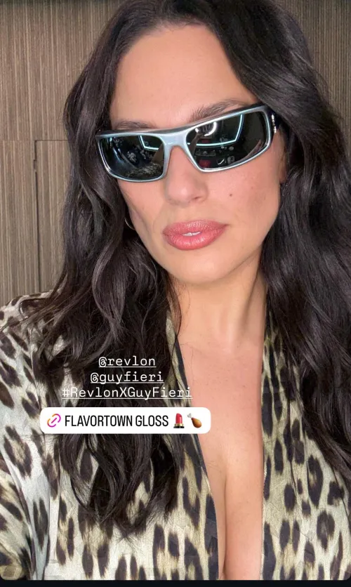 Ashley with the DEEP cleavage on IG