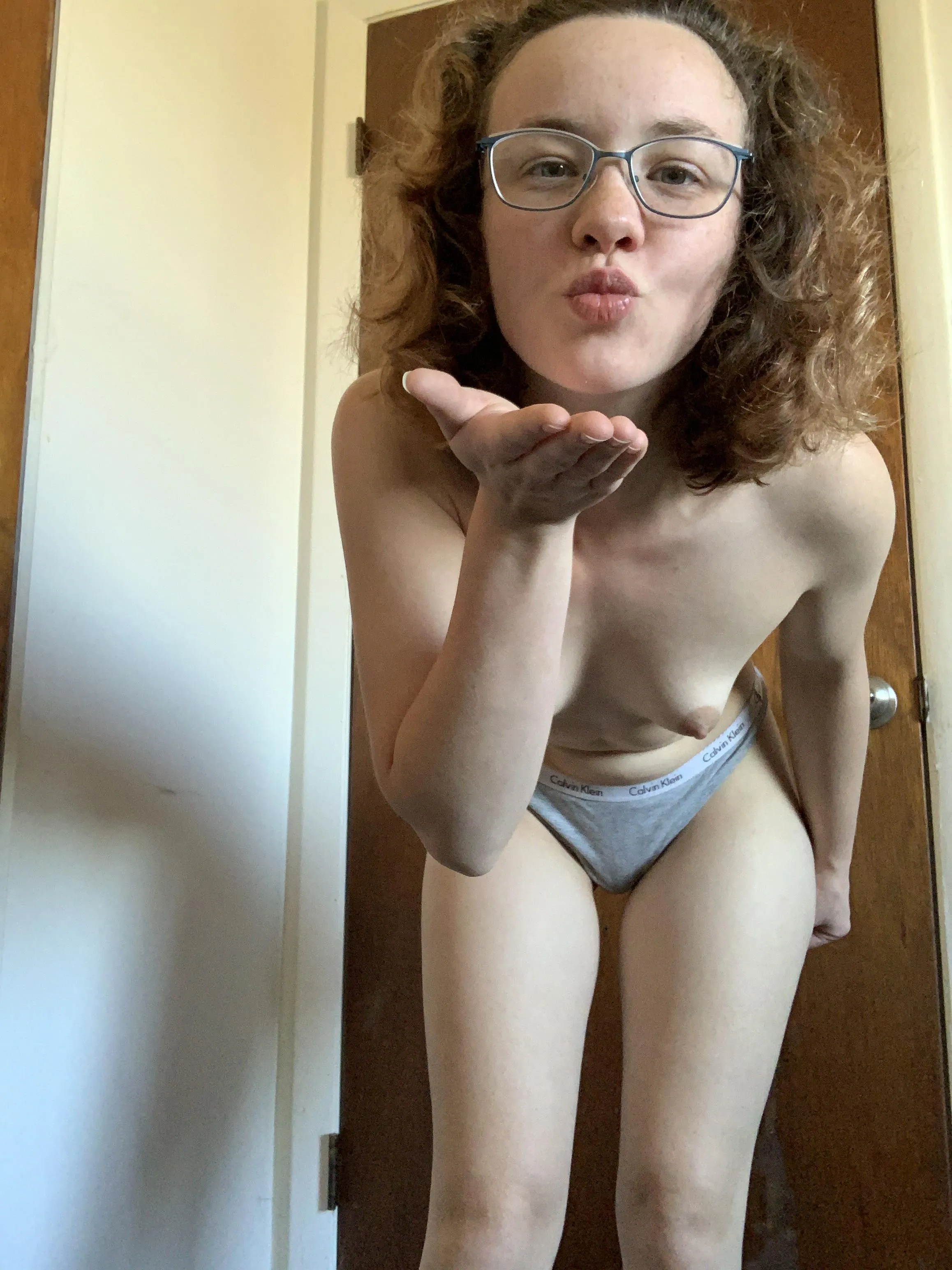 Blow me back many kisses