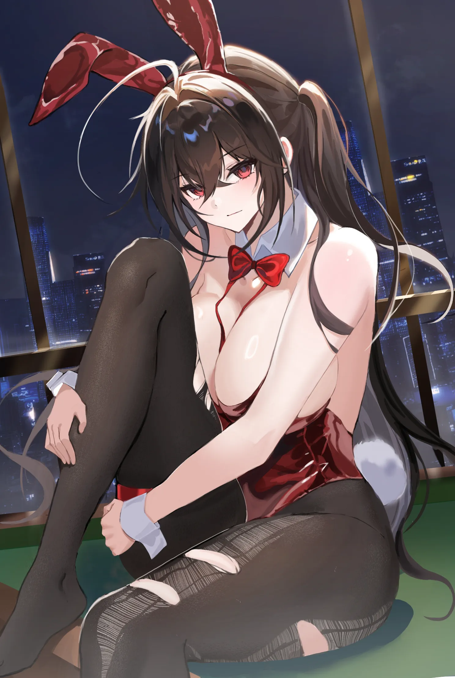 Taihou on table (komuer)