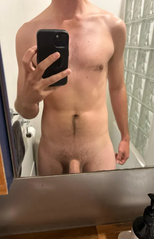 23M4F looking for cute Asian girls