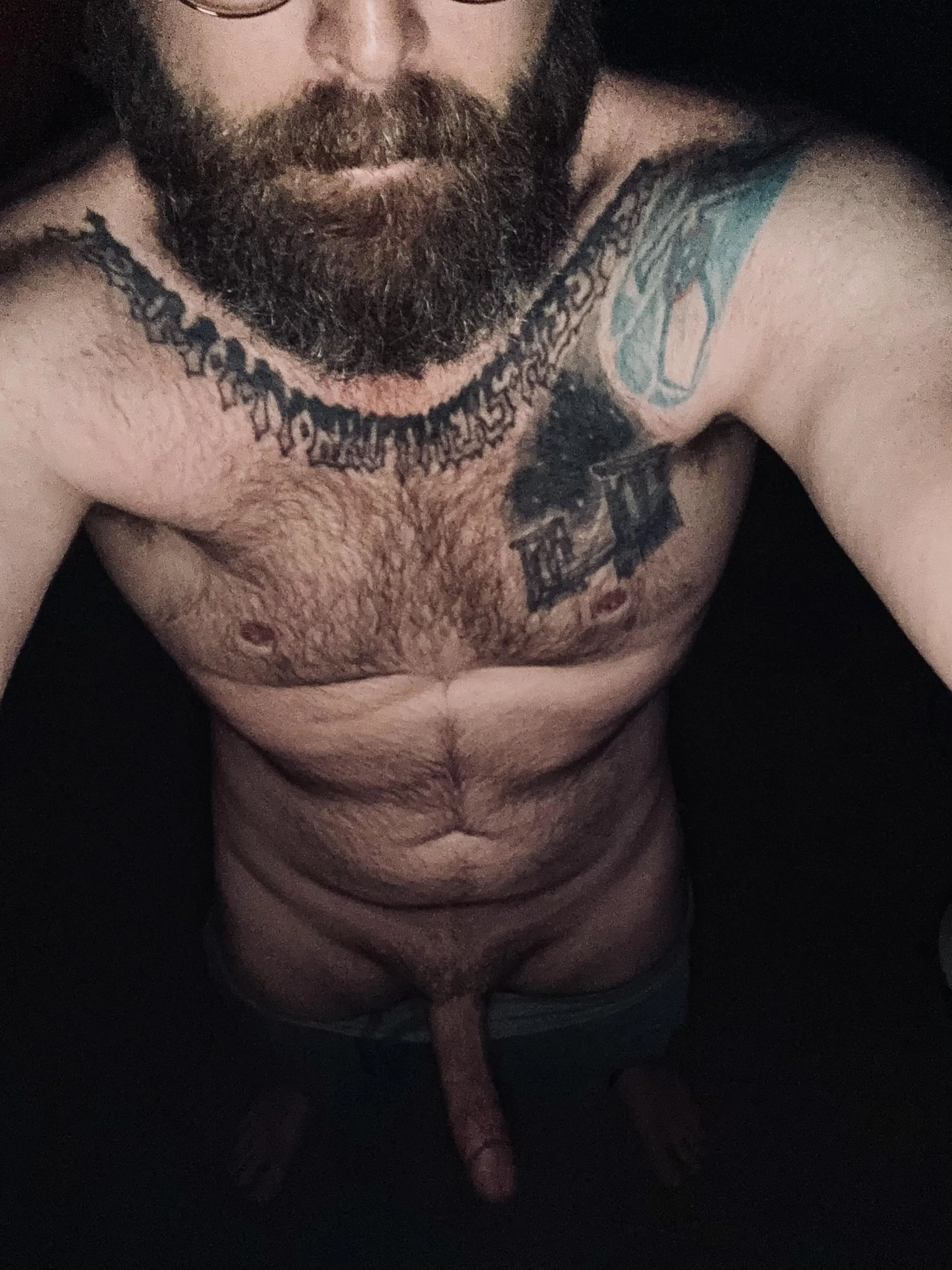 (40)Straight. Happy Monday 😆