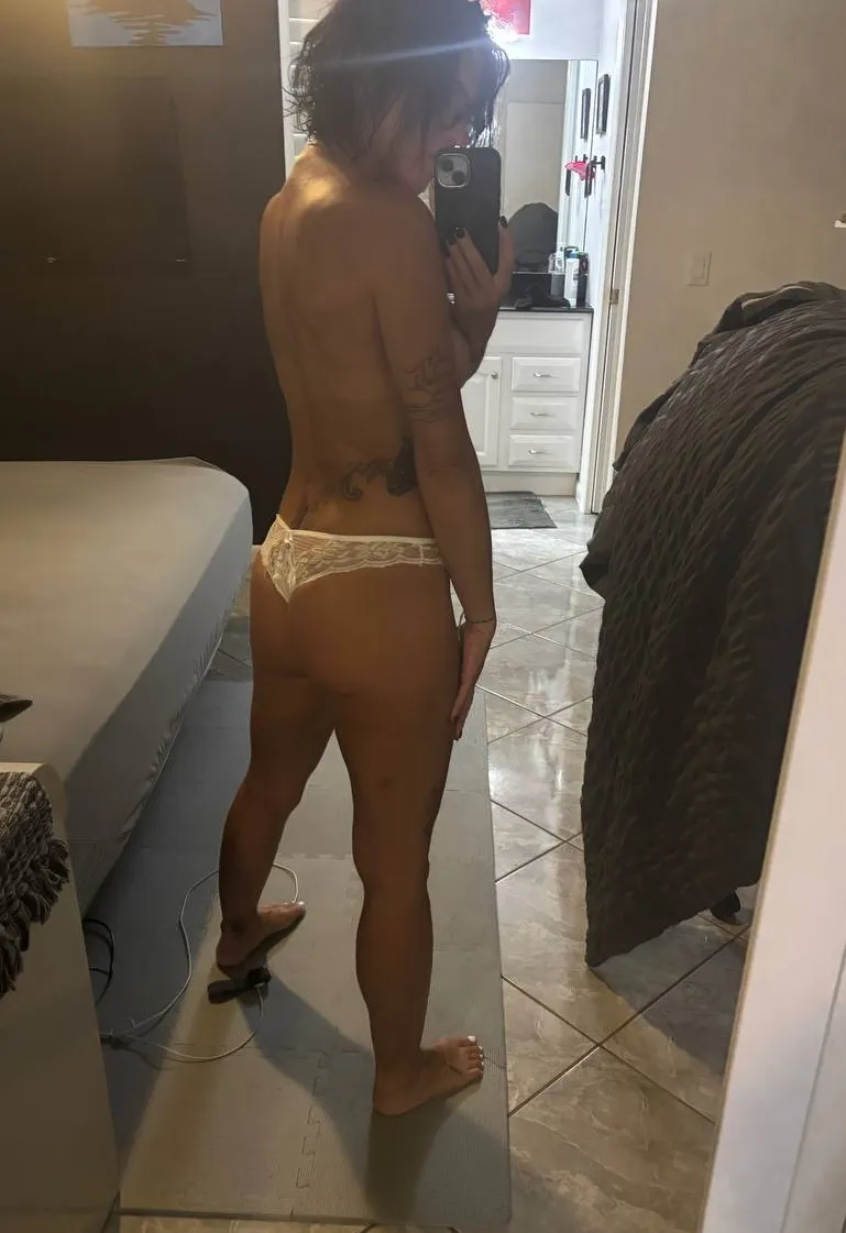 Born in 70's, still fuckable?