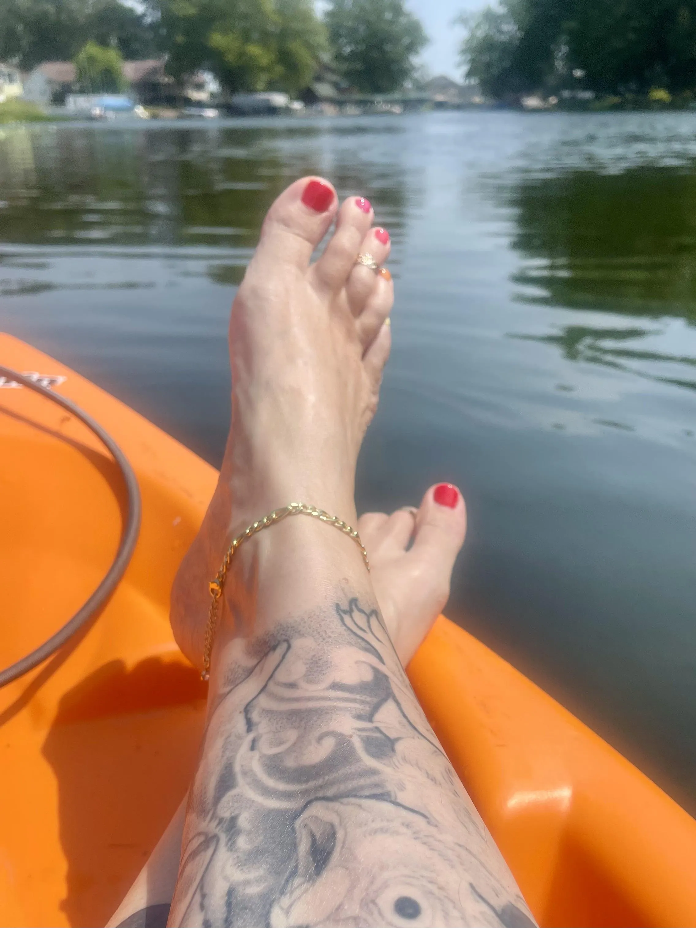 Caught you looking at my feet….again