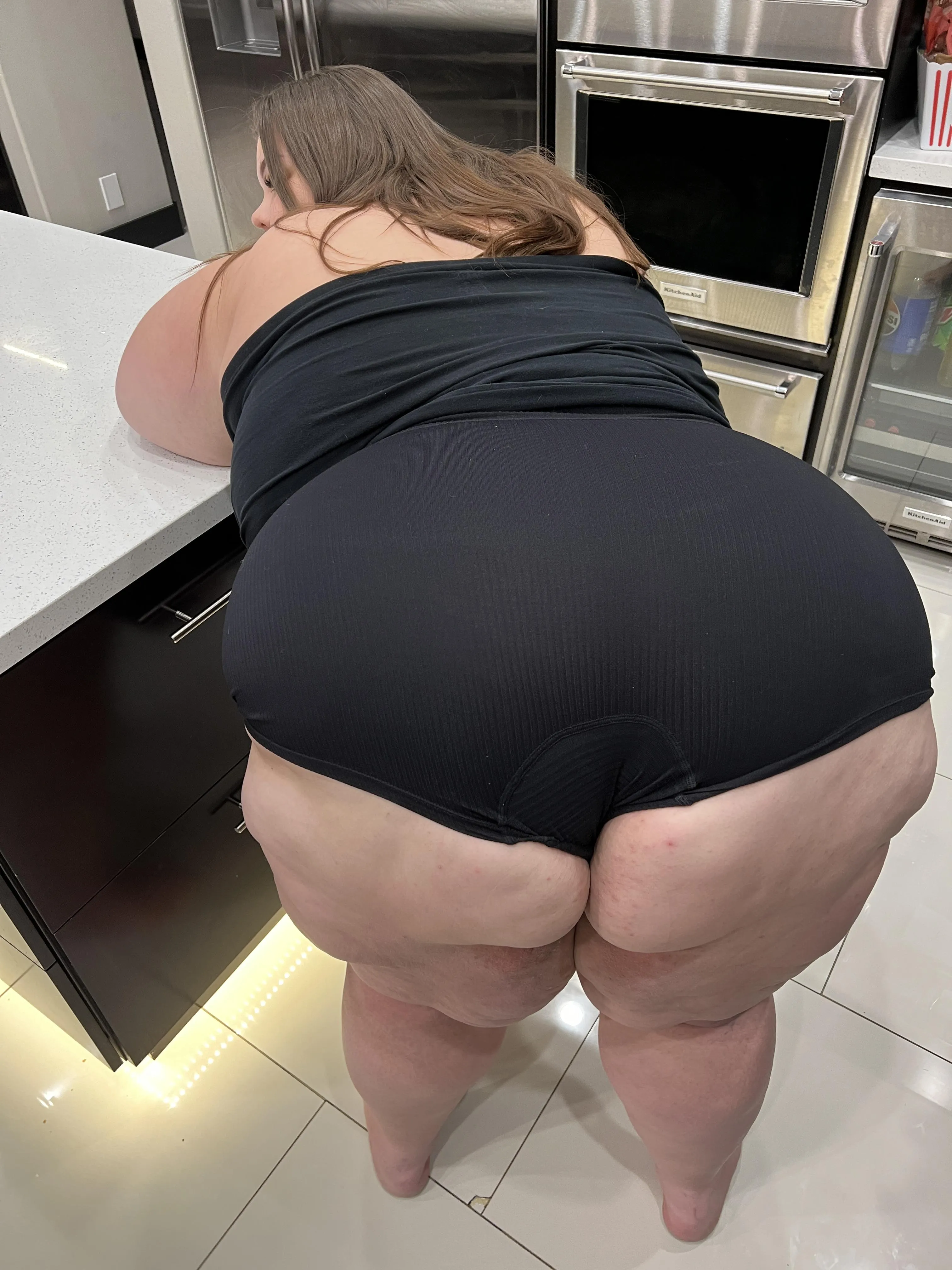 fat ass needs to be fuck