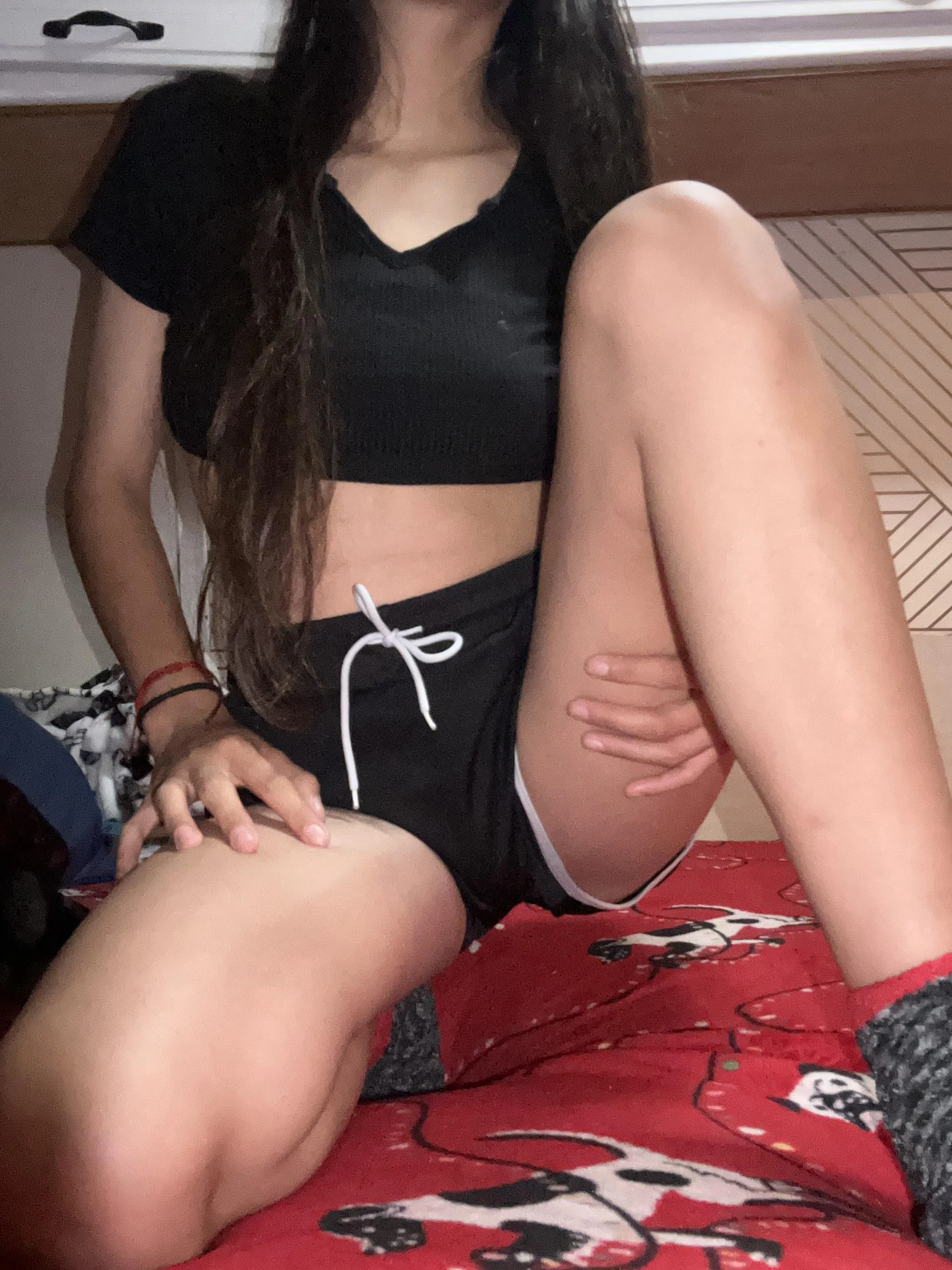 Hello it’s me Rae about to get ready to go to bed ❤️