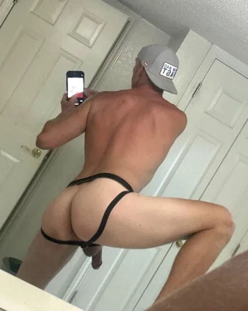 I wanna get gangbanged in a seedy hotel