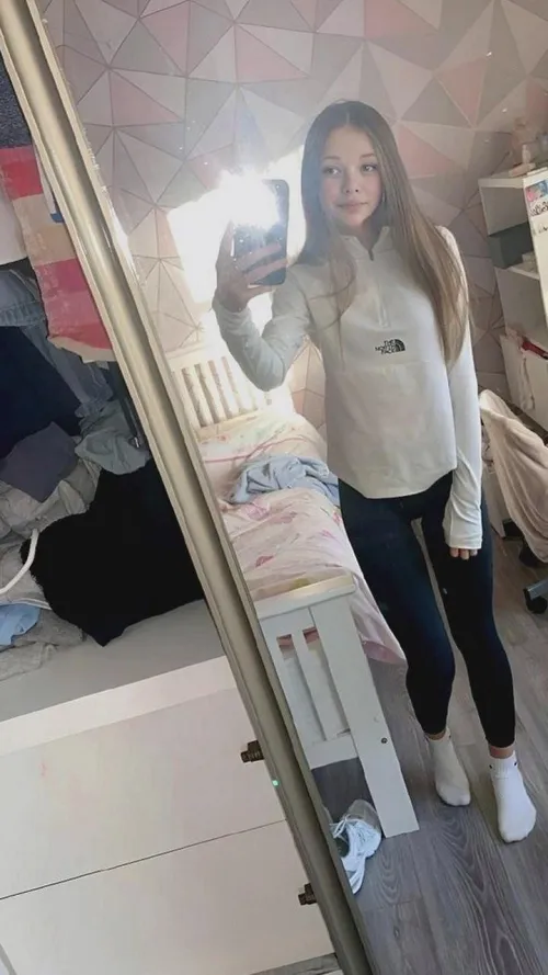 my pussy is craving for your cock bby