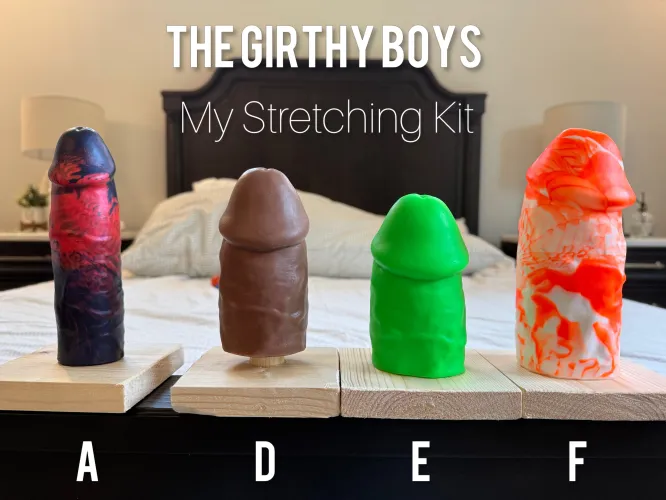 My stretching kit. I asked BC to trim the D and the E. I’m pregnant and don’t want the lengthy ones for now. The D was made for my Motorbunny 🤤