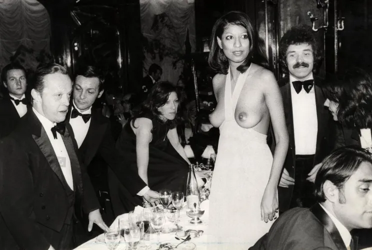 Amazing Dress at a fancy dinner party