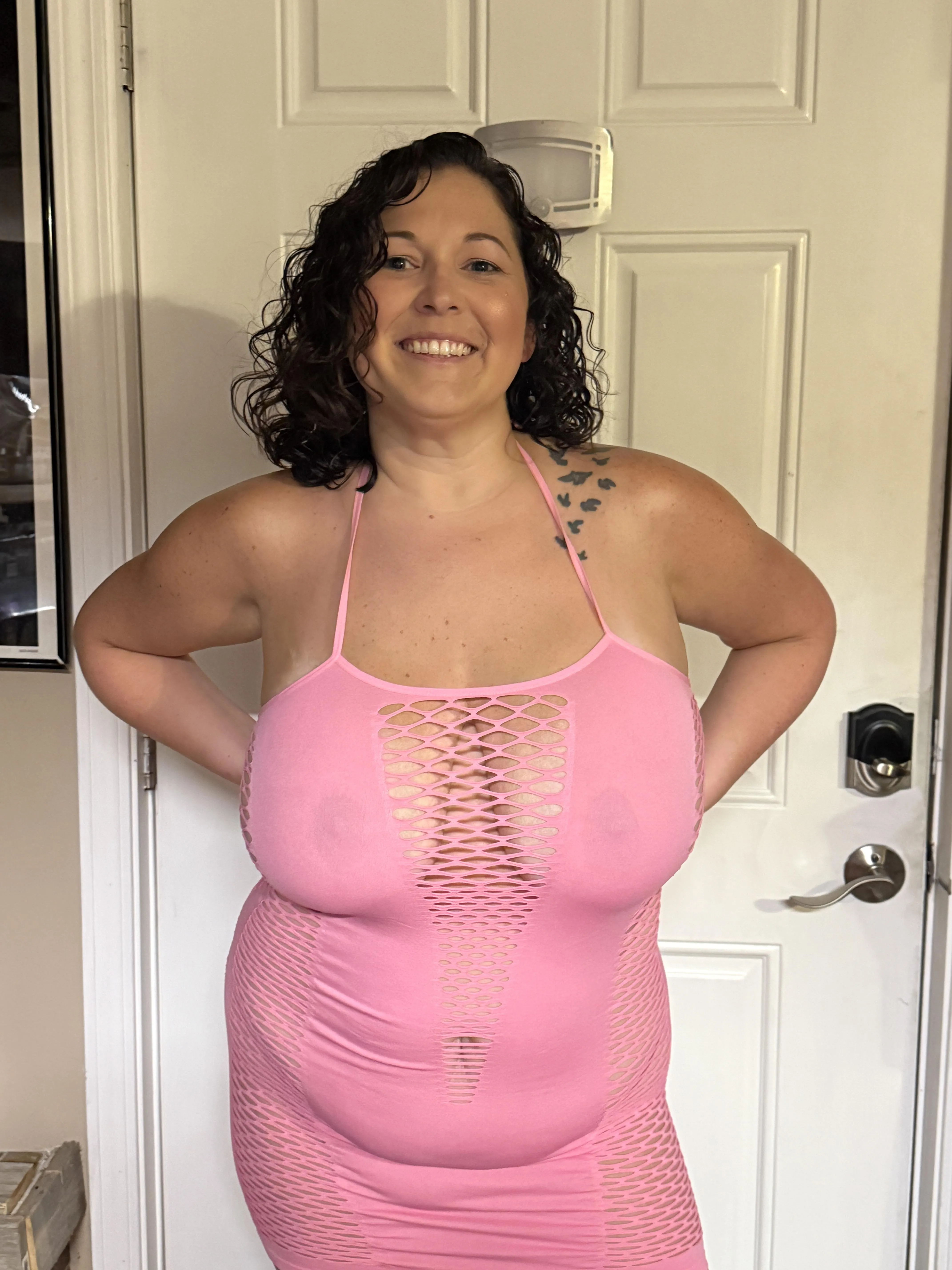 Busty slut wife that loves to be used