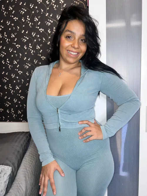 Doll face, bad intentions… hope you’re ready to earn this