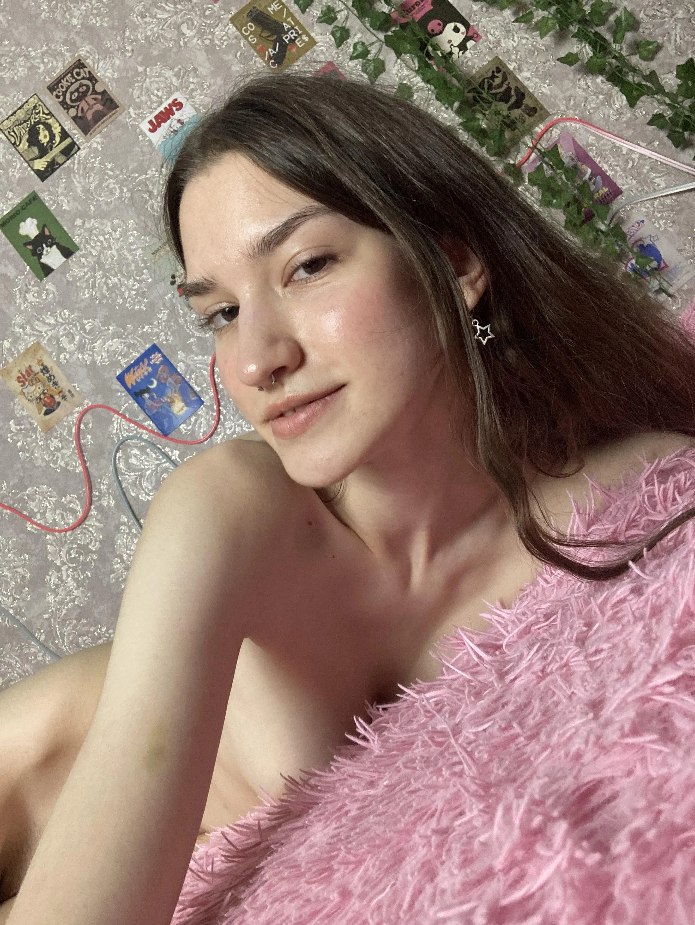 Hi 🥺 I’m a soft girl with a naughty side…