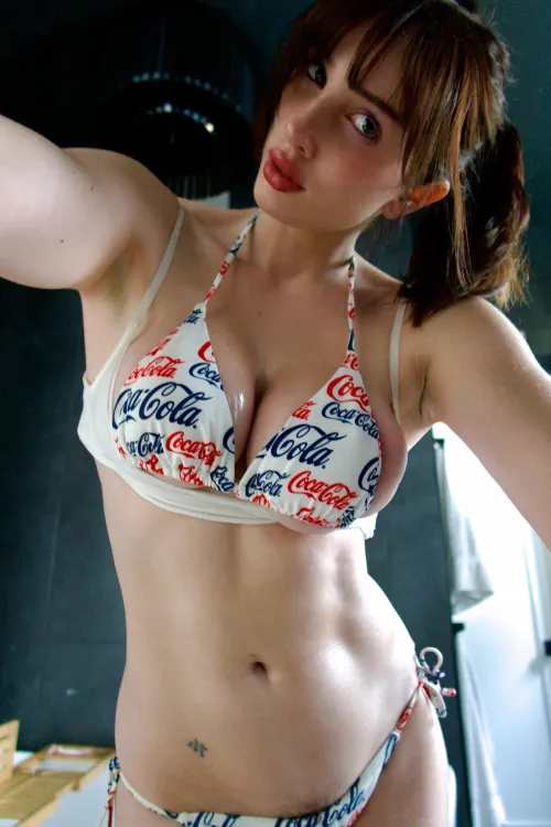 Temp check…. Who will let me dominate them? Maybe a bit of bullying? 😜