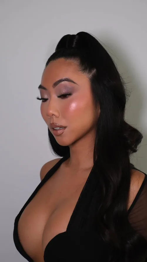 Victoria all dolled up!