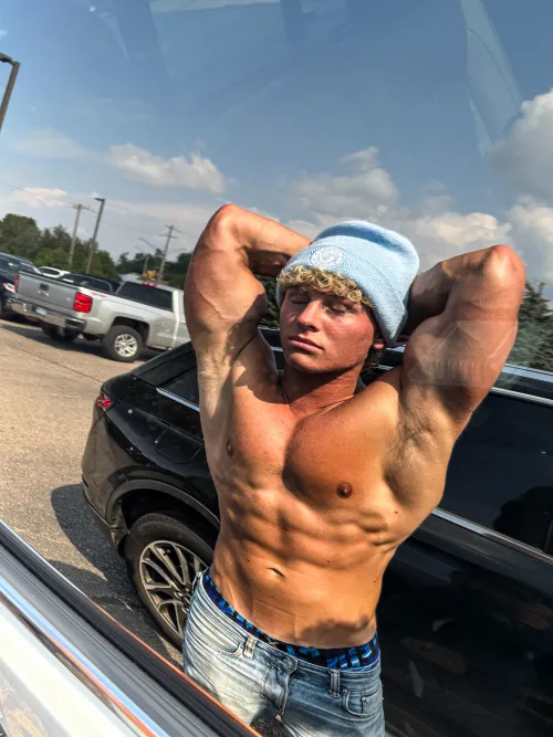 Who wants a taste of blonde aesthetics weak losers