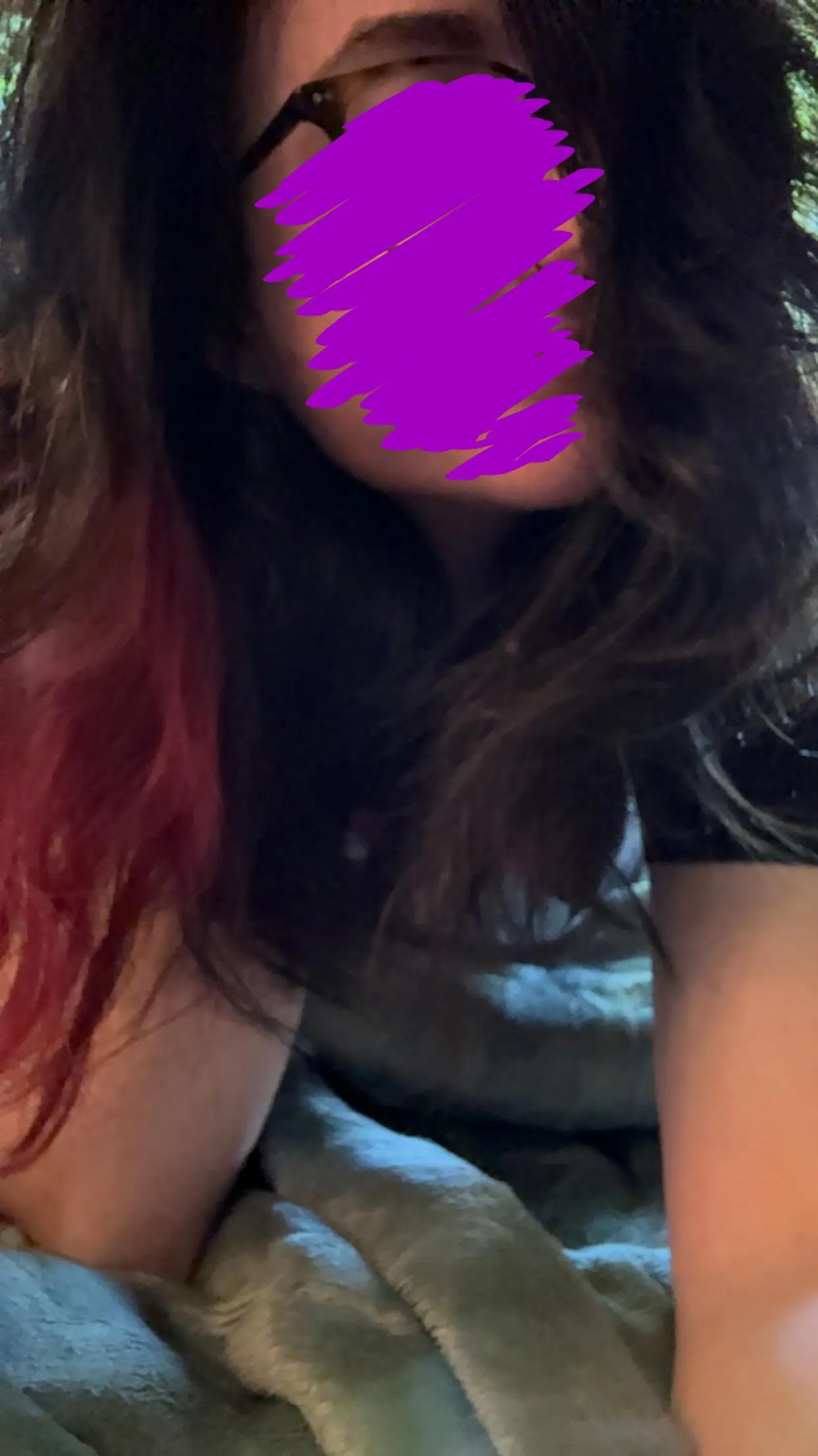 Y’all seem to enjoy a little emo badge bunny, how ya like the new black and pink hair?