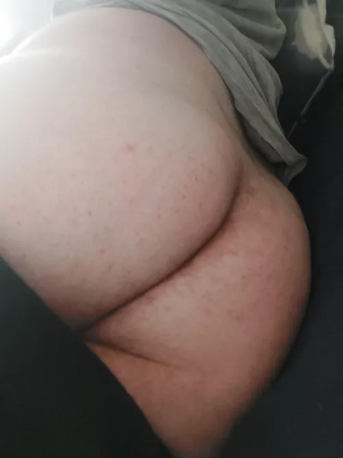 26 M UK - Feel free to DM!