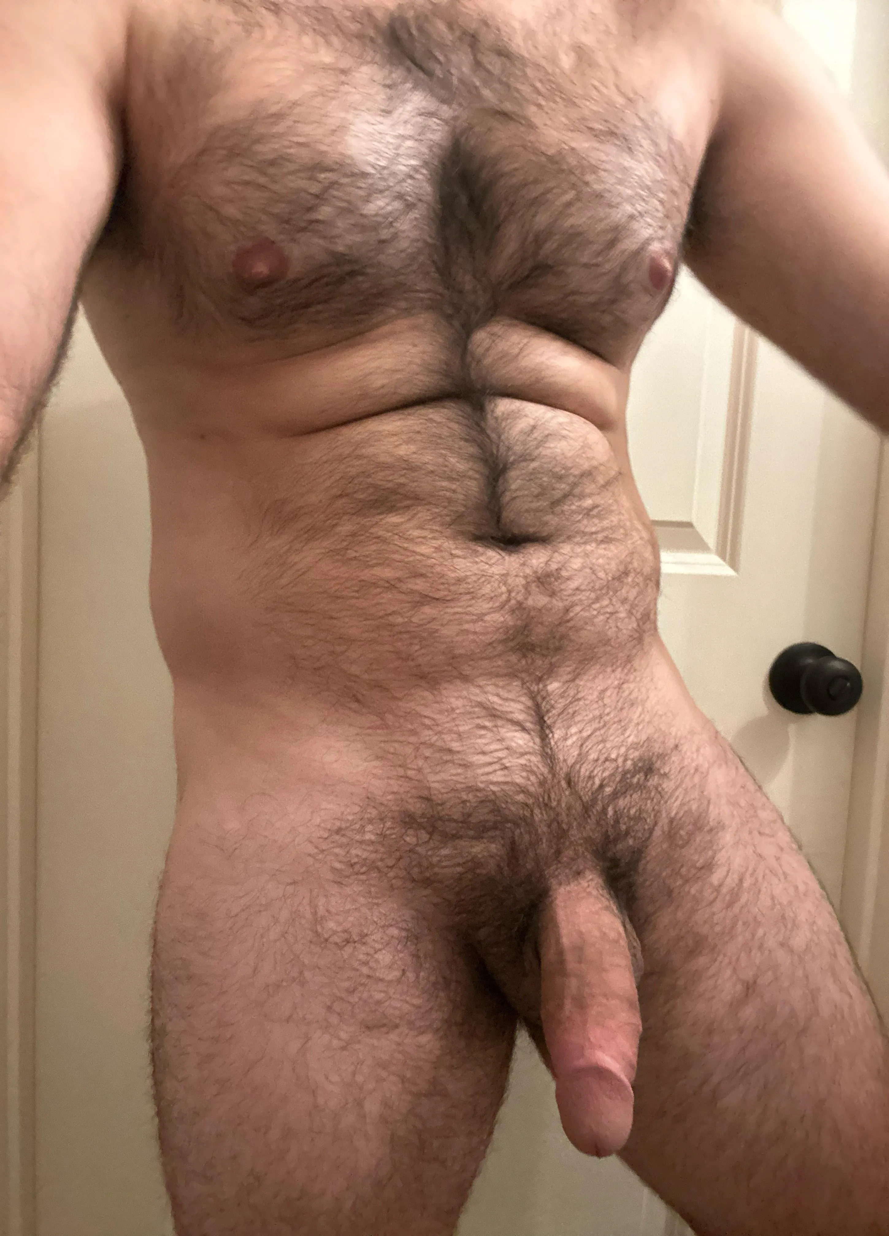 Any love for hairy dadbods? (36)