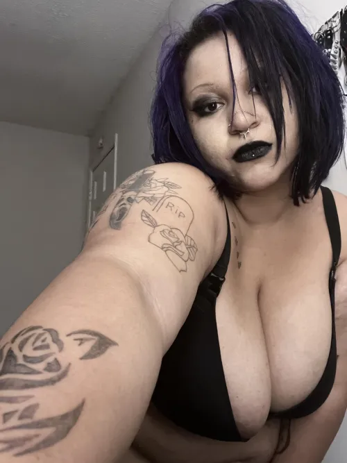 Hey there what’s crackin