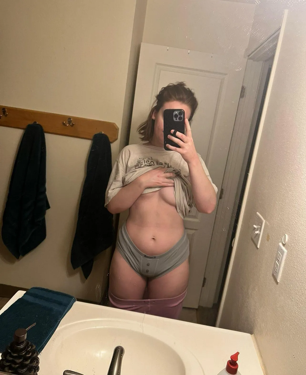 I’m married and love to flirt 😜