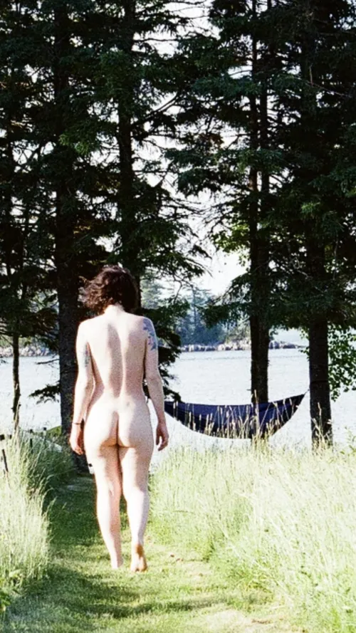 moseying on over to the lake for a quick dip!