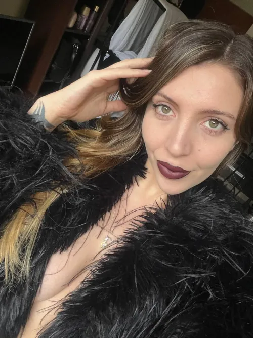 Too pretty to be filthy but rules were made to be broken anyways