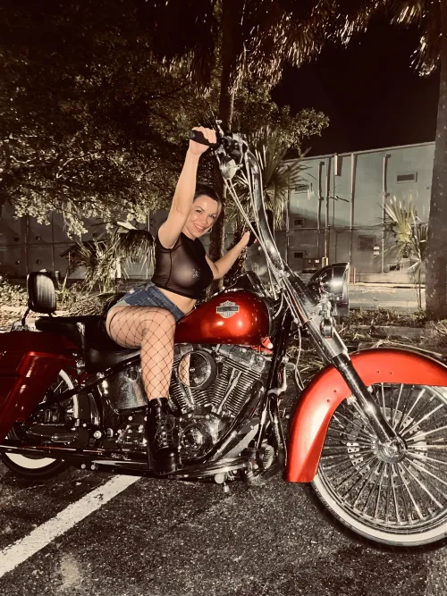 I don’t know how you guys can steer with ape hangers lol