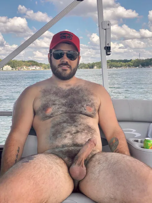 I really need to get back out in a boat… 🧐⚓️