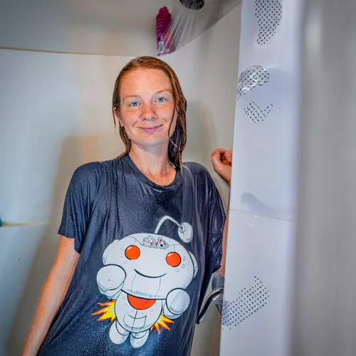 i’m the redhead remedy for your average day--take a dose💊 [Return Our 3P Tools/Apps]