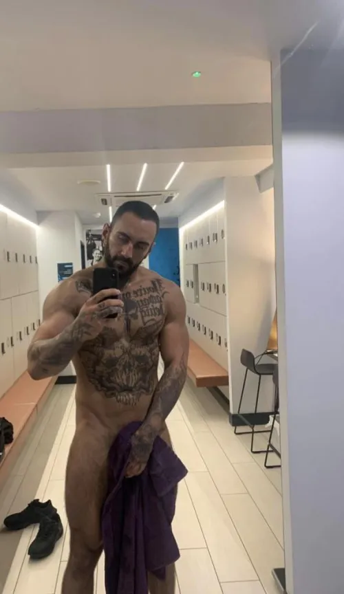 Who wants to get dirty before work 😈