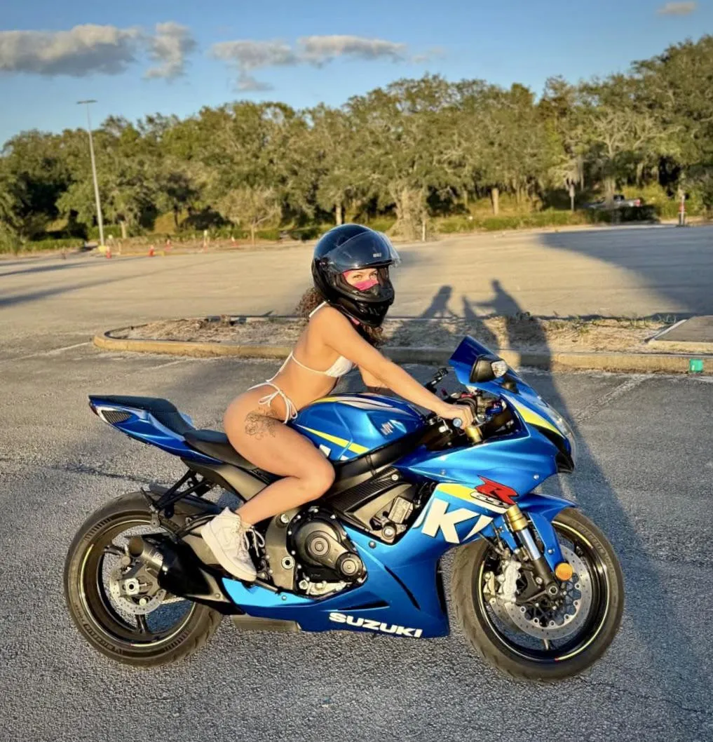 Yamaha + Hottie