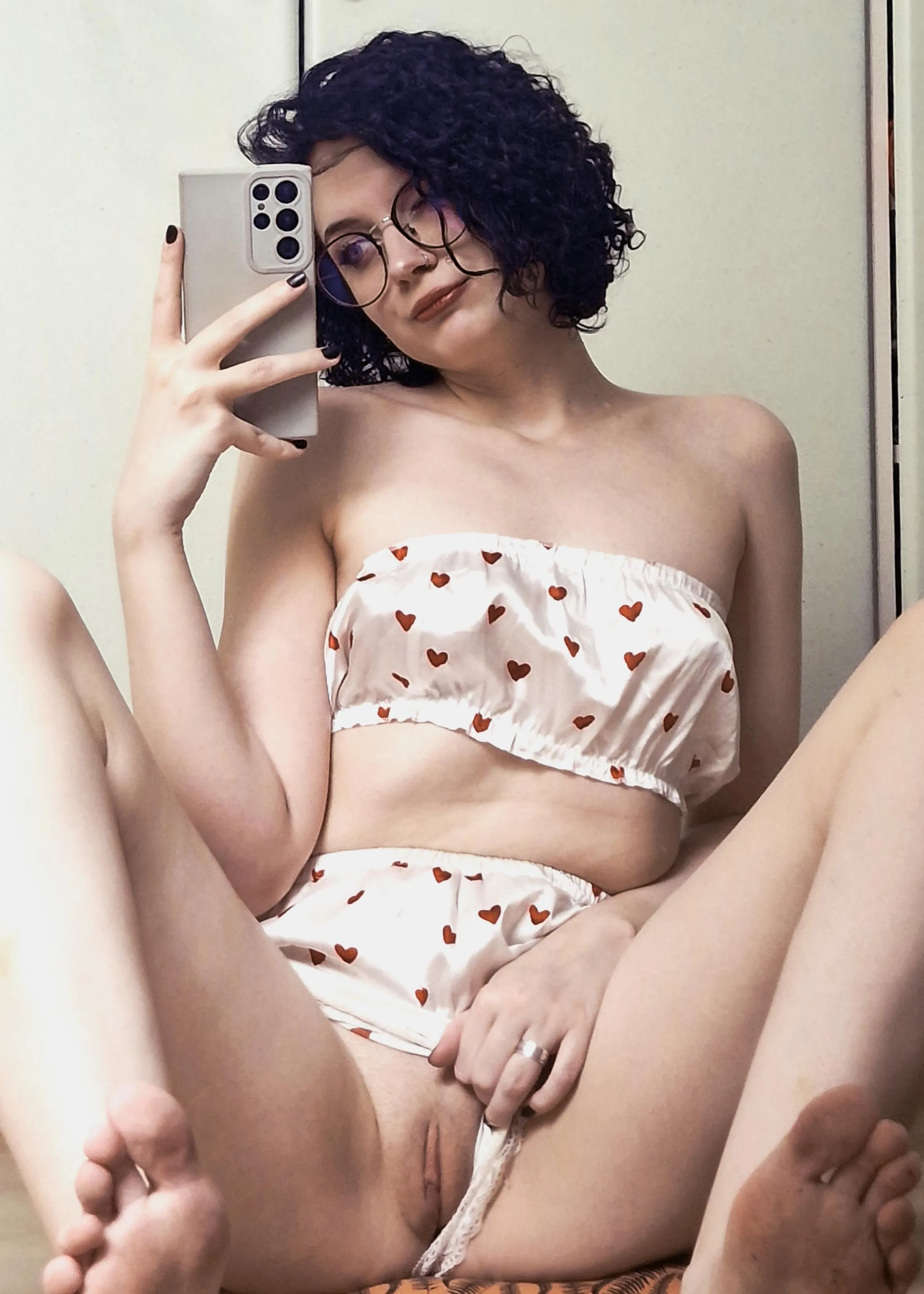 Yes, I don't wear panties under my PJs shorts