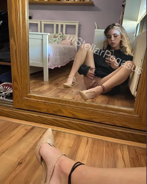 i need someone to play with