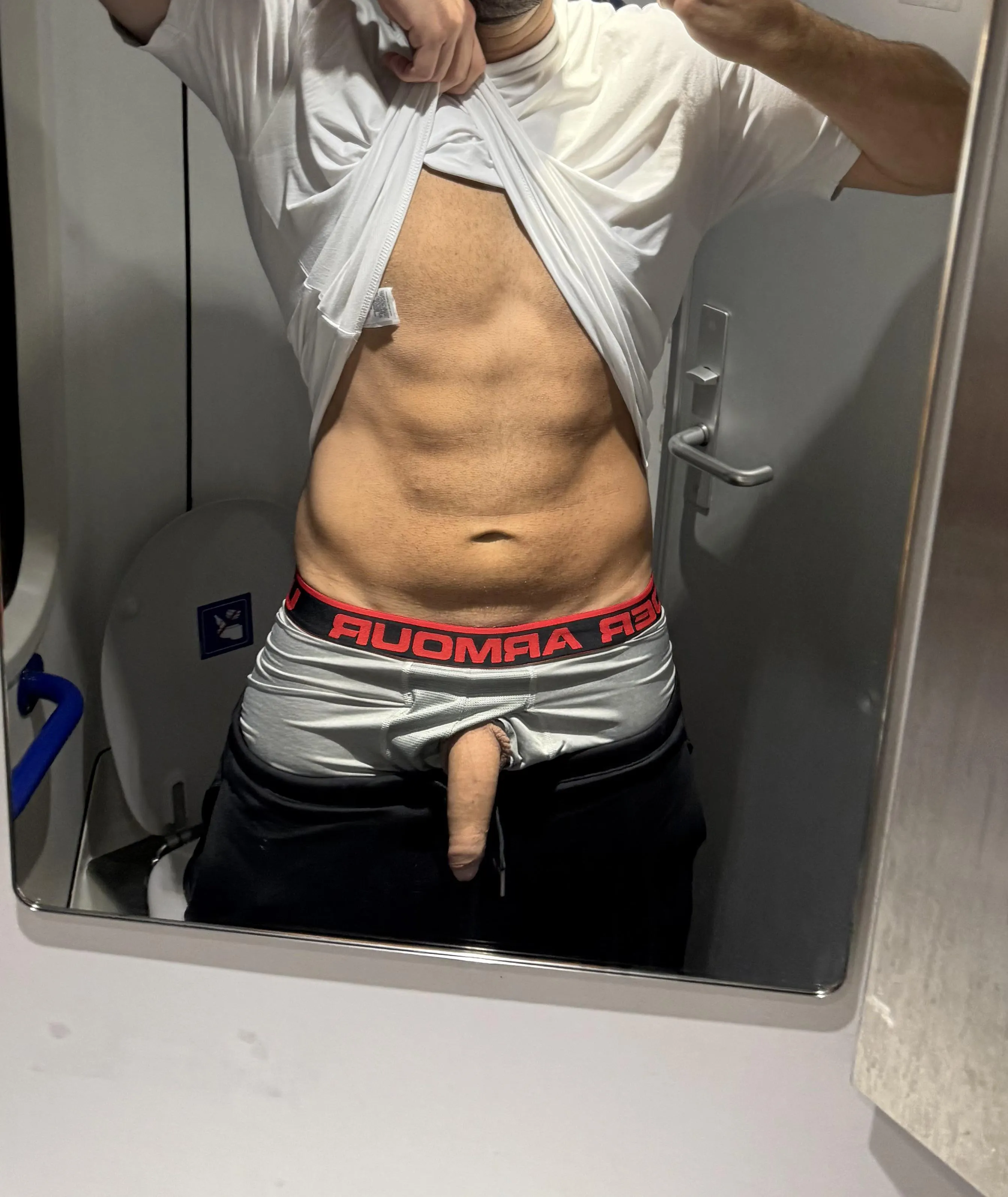 Snelle dick check in de trein