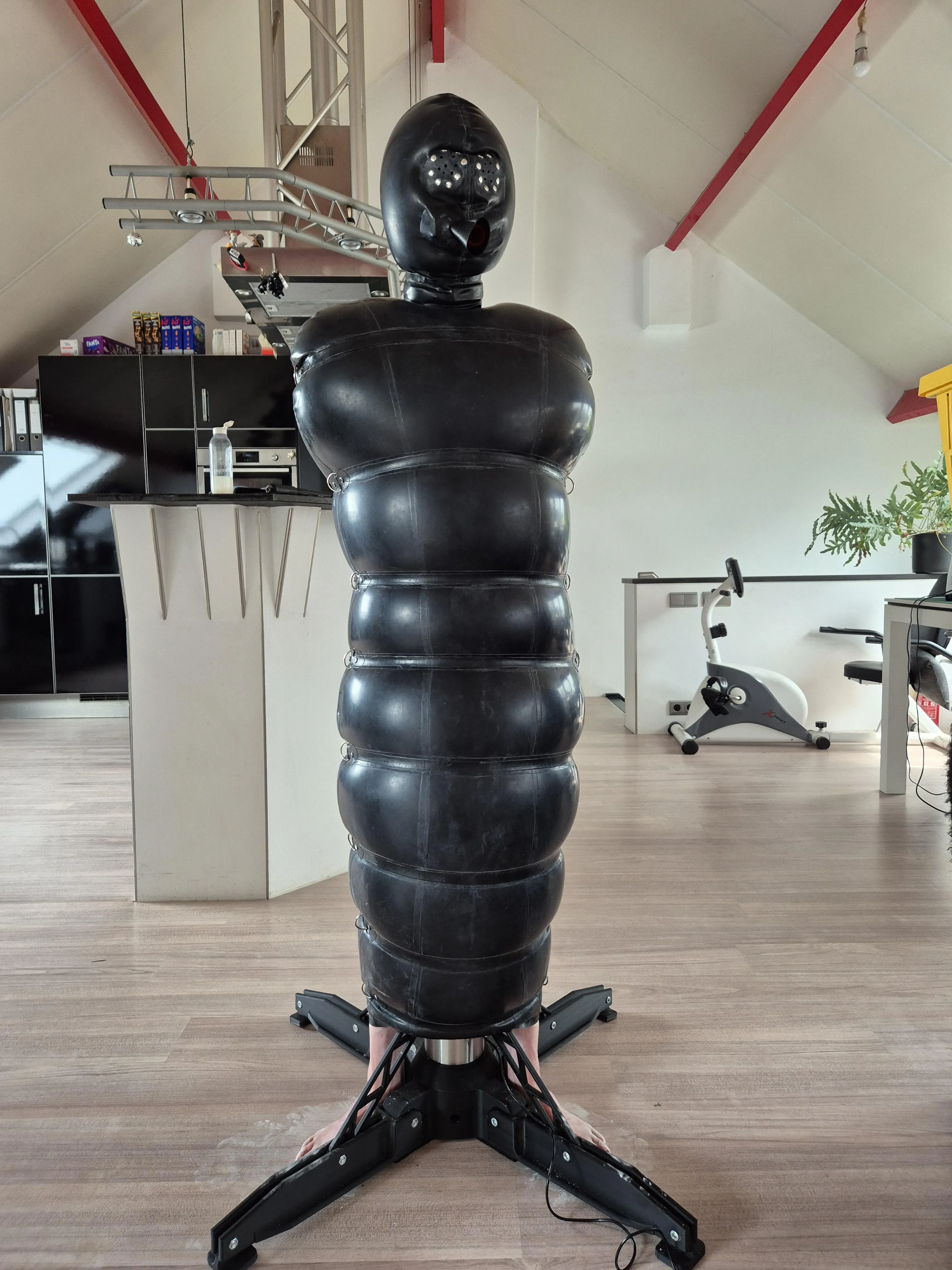 Did you know you could combine a one bar prison with inflatable latex?