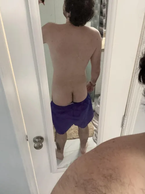 Somebody spoil this gay emo ass