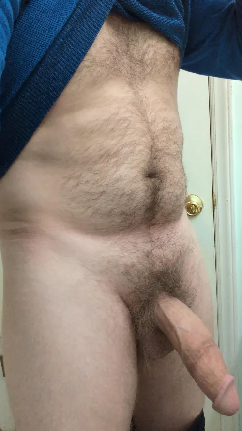 32 [m4f] - Getting ready for work. Near Concord Mills.