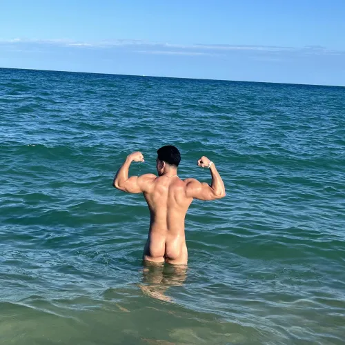 Anyone want to join me next week? I’ll be going everyday!