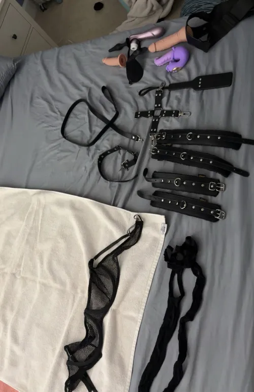 cum play with us 🥰