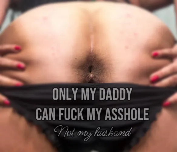 Daddy’s baby girl is craving and needing her Daddy to give it to me like only he can! 😋 (Stl)