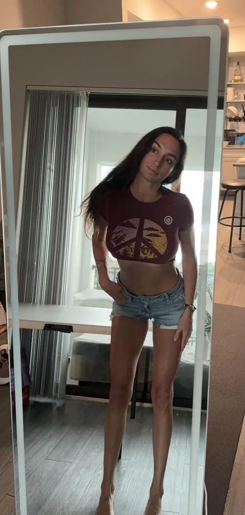 If you like em tall, 5’10! 💁🏻‍♀️🤭