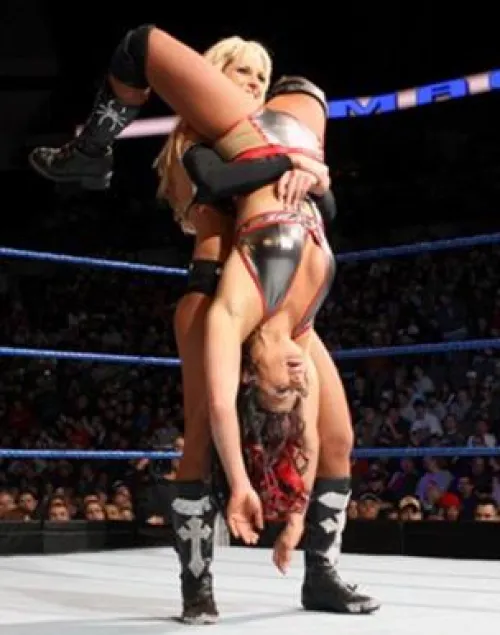 Michelle McCool on the verge of ending things with Victoria