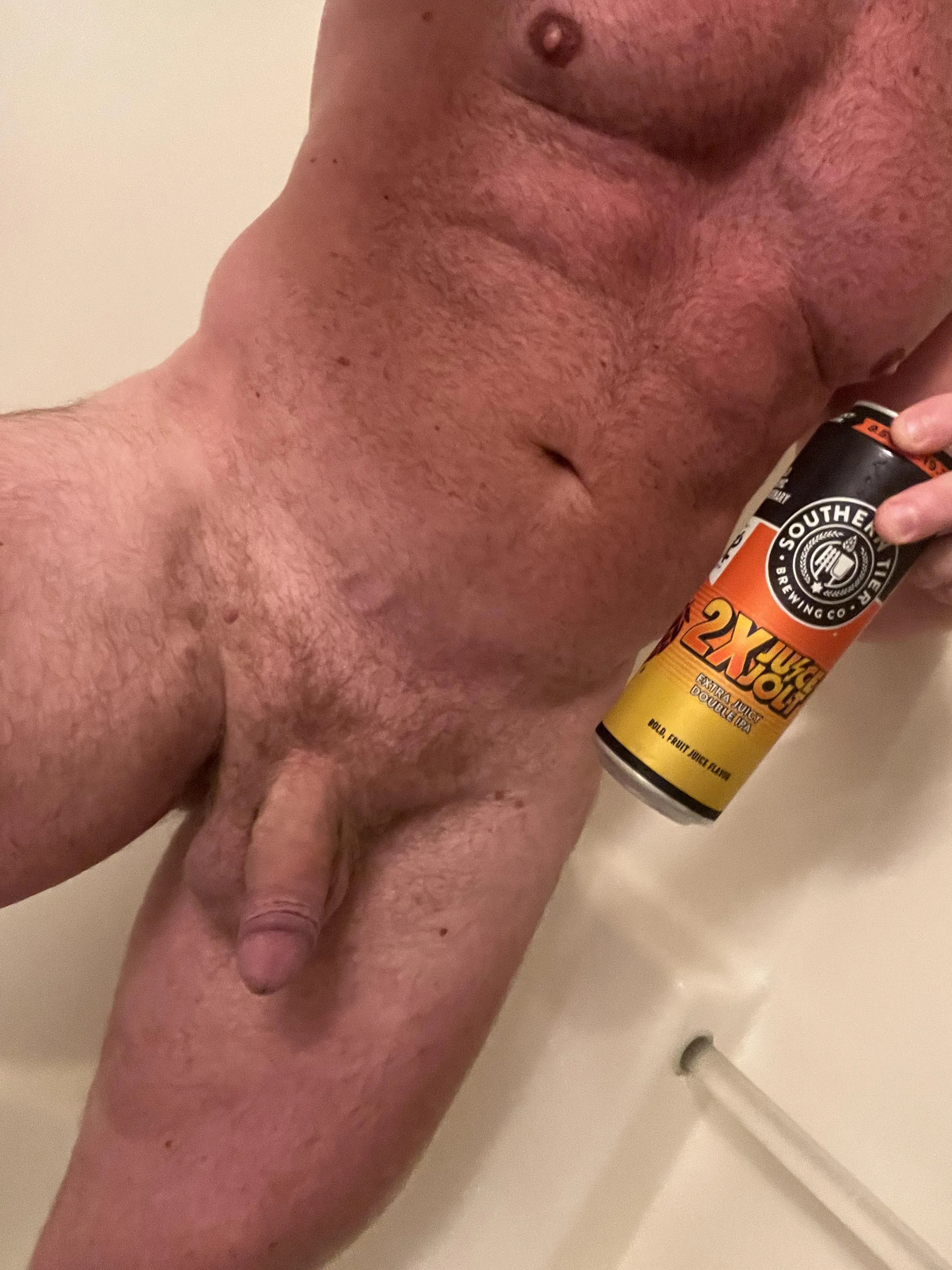 Perfect beer to chill at the pool with and definitely great for the shower. Southern Tier Juice Jolt