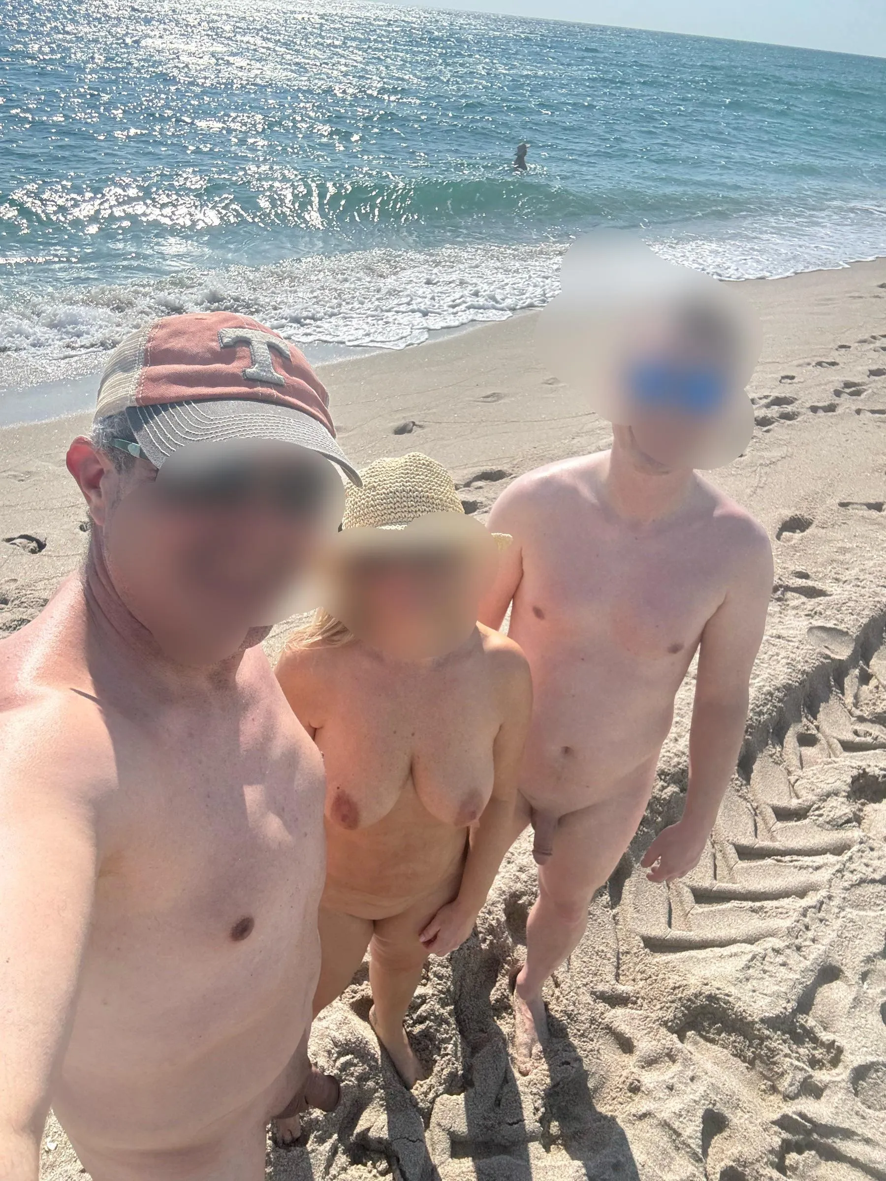 The 3 of us coming 8/15-19